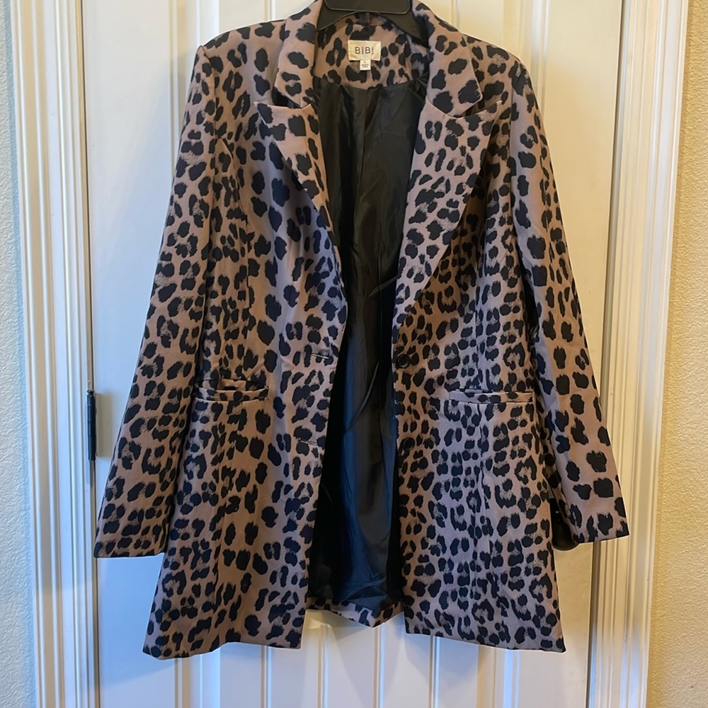 Women’s BIBI Lightweight Two Button Blazer with Pockets